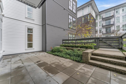 Staircase Photo of 112 13929 105 Boulevard, Surrey, BC