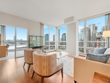 18C 139 Drake Street, Vancouver, BC, Yaletown — 2 bed apartment/condo for sale