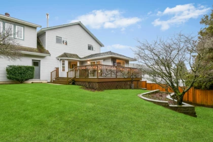 Front Yard Photo of 34837 Oakhill Drive, Abbotsford, BC