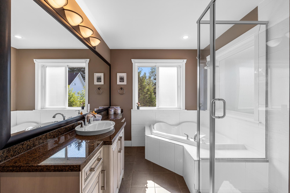 Basement Recreation Room Photo of 7077 197b Street, Langley, BC