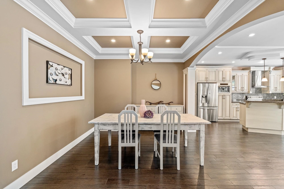 Kitchen Island Photo of 7077 197b Street, Langley, BC