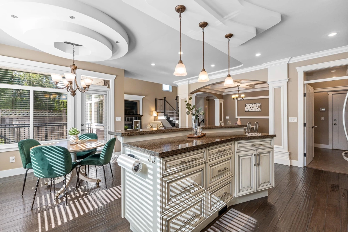 Primary Bathroom Photo of 7077 197b Street, Langley, BC