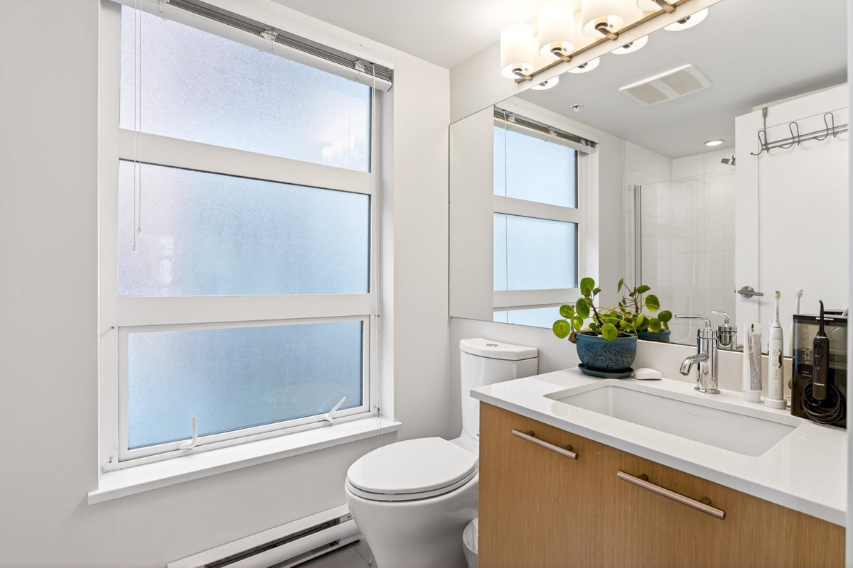 Basement Recreation Room Photo of 336 95 Moody Street, Port Moody, BC