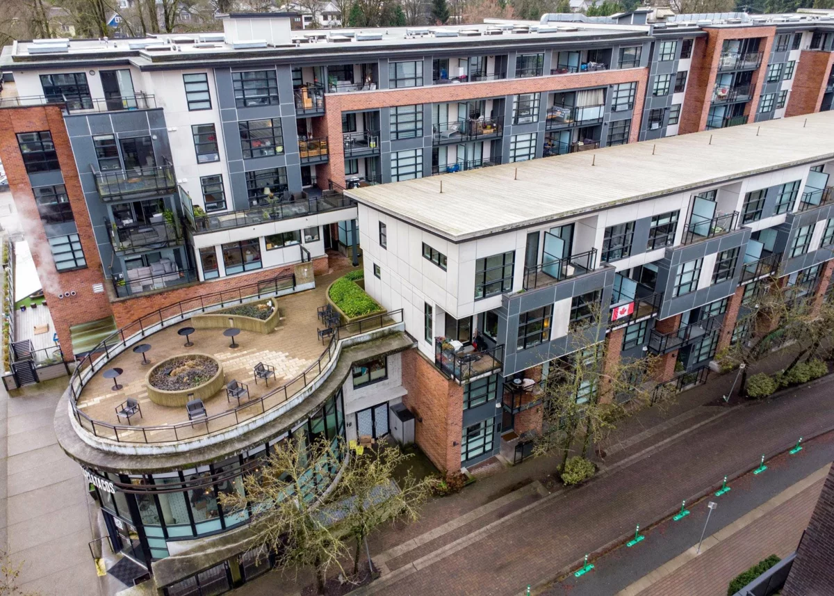 Entry Foyer Photo of 336 95 Moody Street, Port Moody, BC