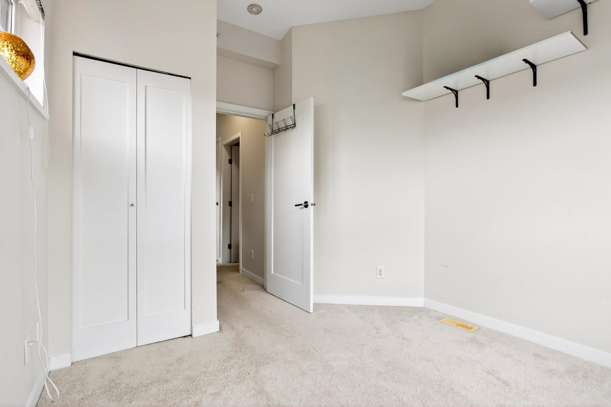 Loft / Bonus Room Photo of 336 95 Moody Street, Port Moody, BC