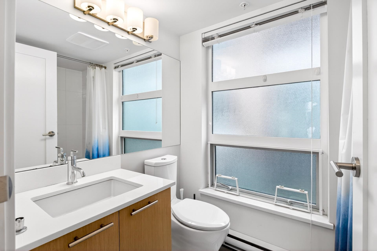 Powder Room Photo of 336 95 Moody Street, Port Moody, BC