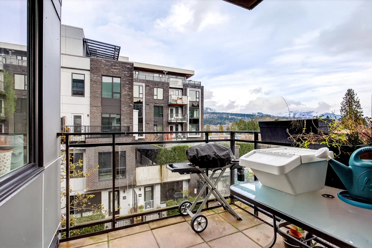 Primary Bathroom Photo of 336 95 Moody Street, Port Moody, BC