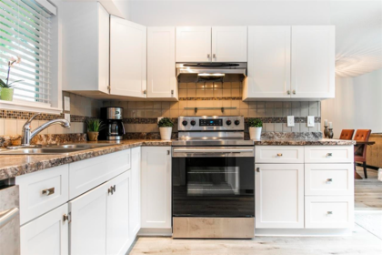 6110 Greenside Drive, Surrey, BC, Surrey — Townhouse for sale