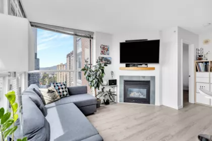 2507 1068 Hornby Street, Vancouver, BC, Vancouver — Apartment/Condo for sale