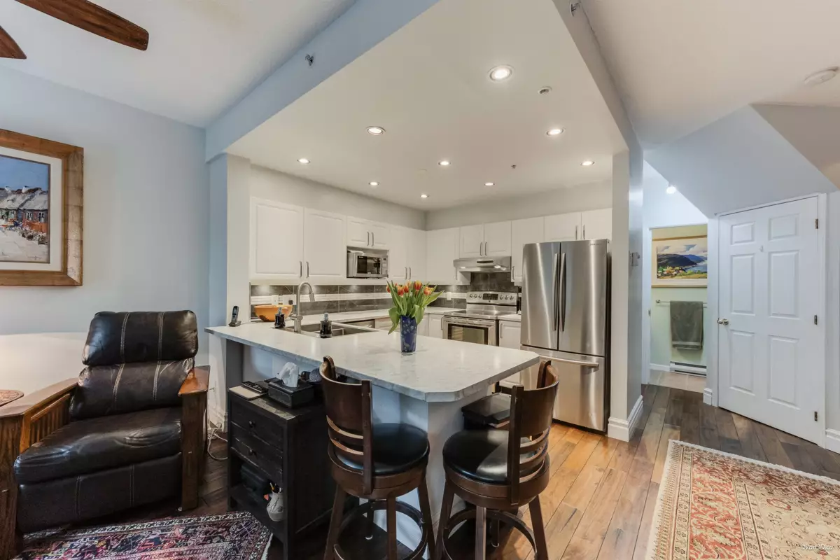 Kitchen Island Photo of 116 3600 Windcrest Drive, North Vancouver, BC