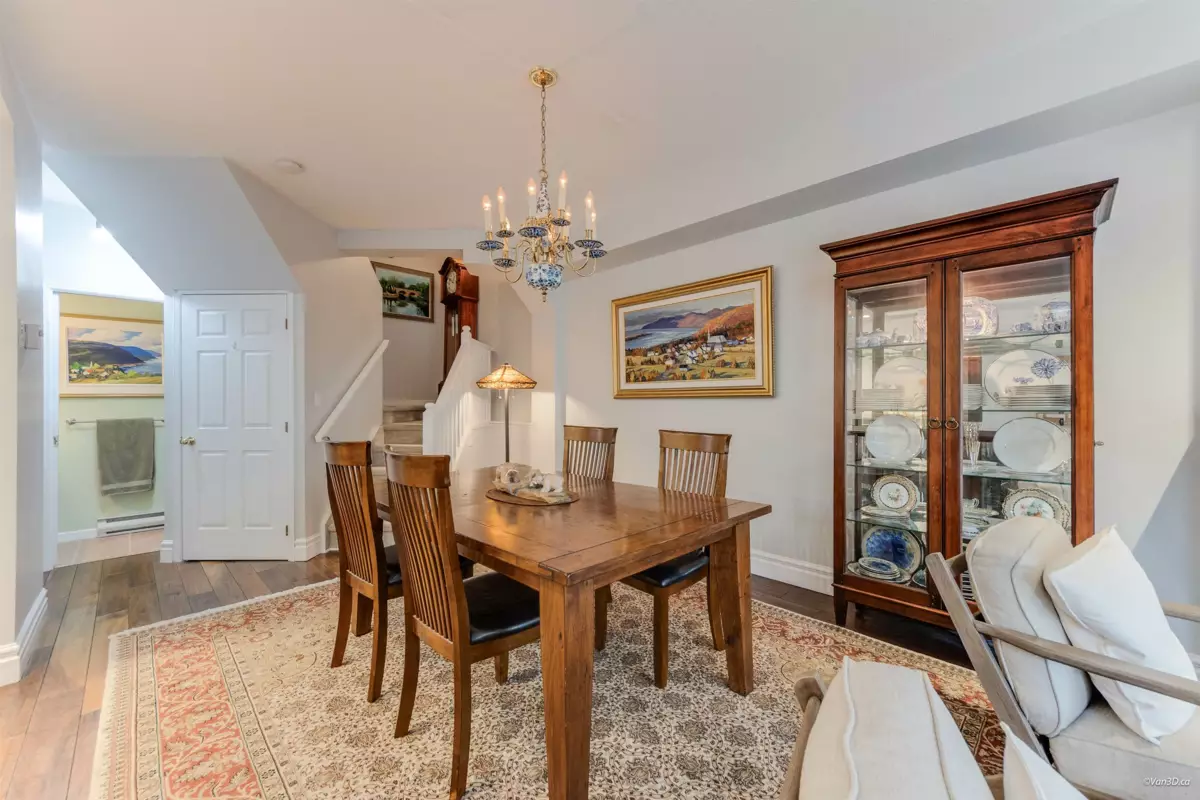 Primary Bathroom Photo of 116 3600 Windcrest Drive, North Vancouver, BC