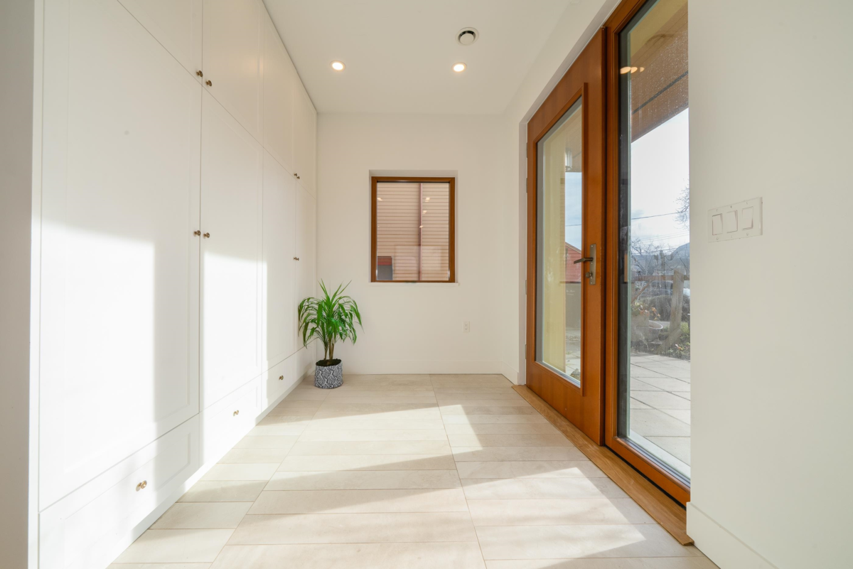 Dining Area Photo of 2311 Turner Street, Vancouver, BC