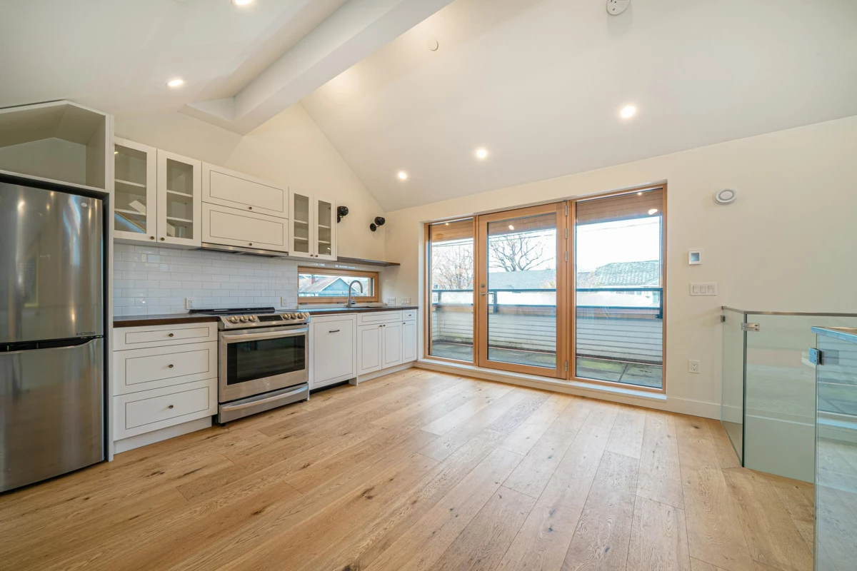 Hot Tub / Spa Photo of 2311 Turner Street, Vancouver, BC