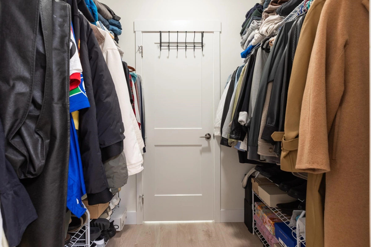 Basement Recreation Room Photo of 309 14022 North Bluff Road, White Rock, BC