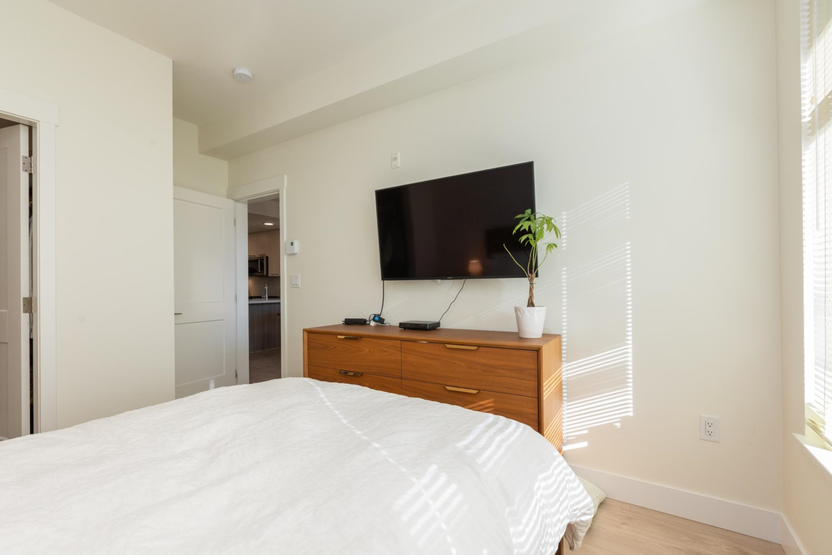 Loft / Bonus Room Photo of 309 14022 North Bluff Road, White Rock, BC