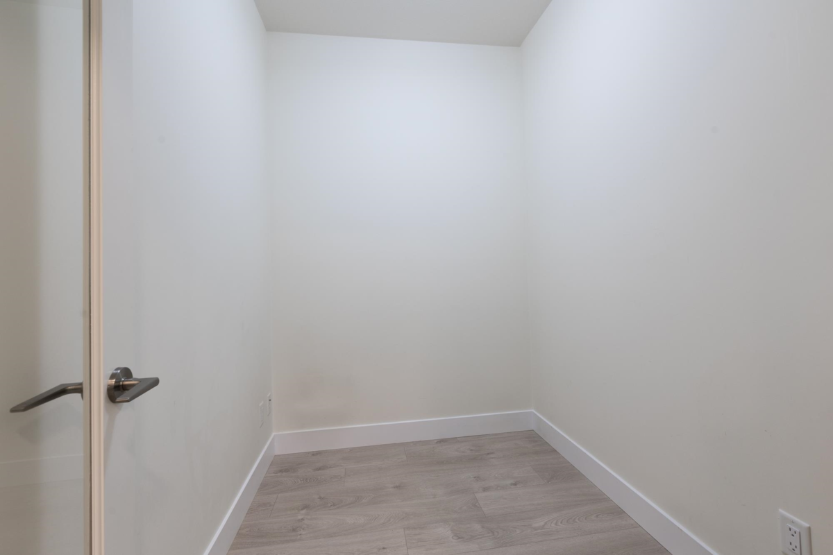 Staircase Photo of 309 14022 North Bluff Road, White Rock, BC