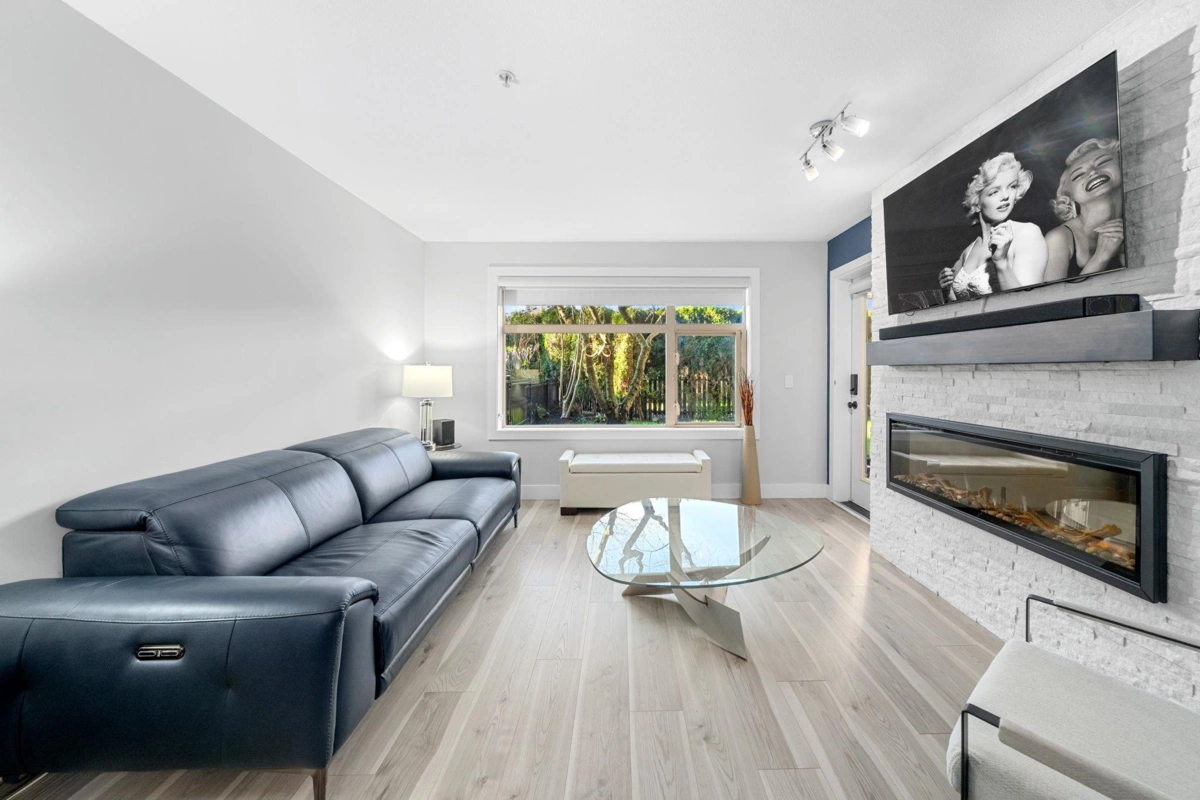 Powder Room Photo of 109 400 Klahanie Drive, Port Moody, BC