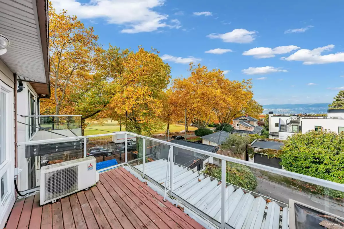 Breakfast Nook Photo of 3191 W 23rd Avenue, Vancouver, BC