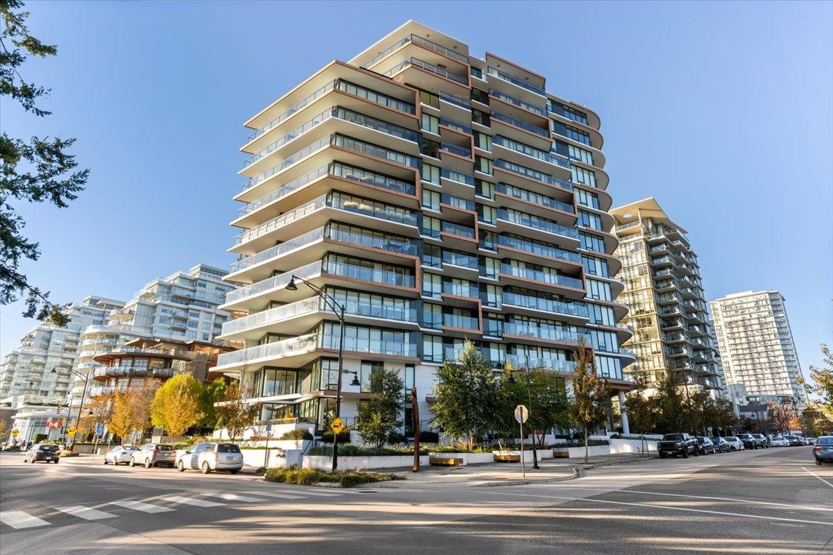 Exterior Front Photo of 604 1439 George Street, White Rock, BC