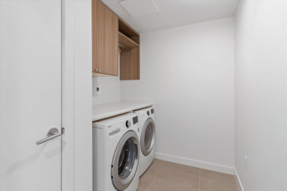 Laundry Room Photo of 604 1439 George Street, White Rock, BC