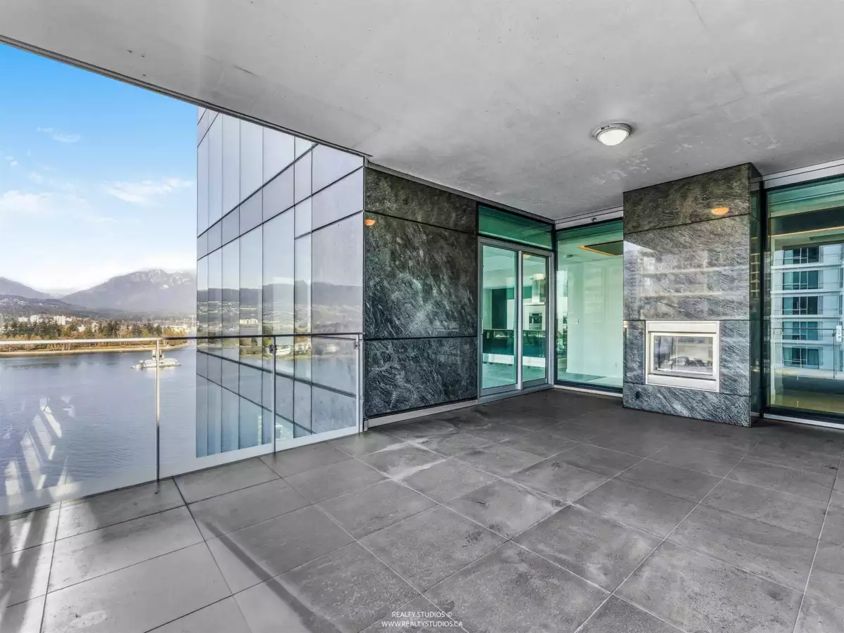 Guest Bathroom Photo of 1301 277 Thurlow Street, Vancouver, BC