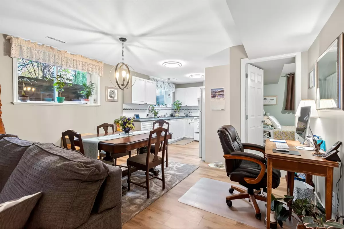 Garage Interior Photo of 16728 62a Avenue, Surrey, BC