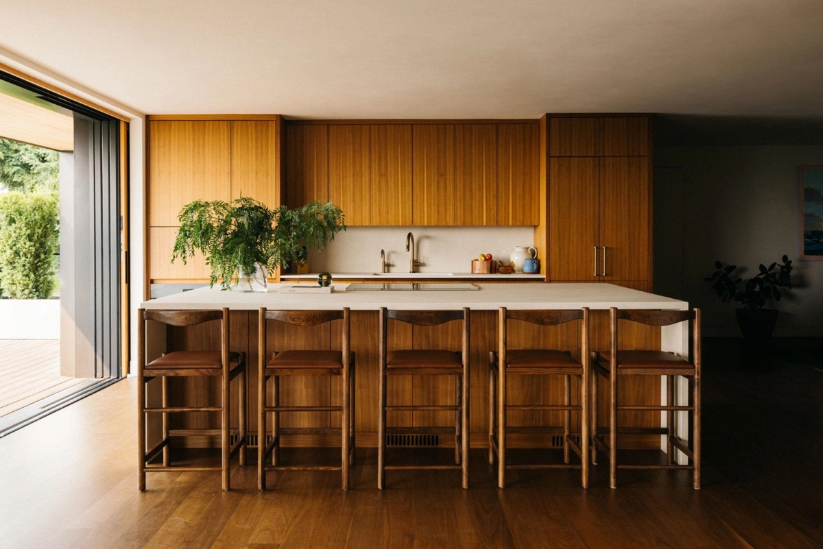 Breakfast Nook Photo of 1295 W Keith Road, North Vancouver, BC