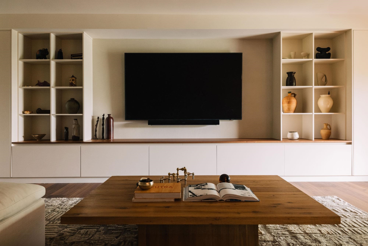 Hallway Photo of 1295 W Keith Road, North Vancouver, BC