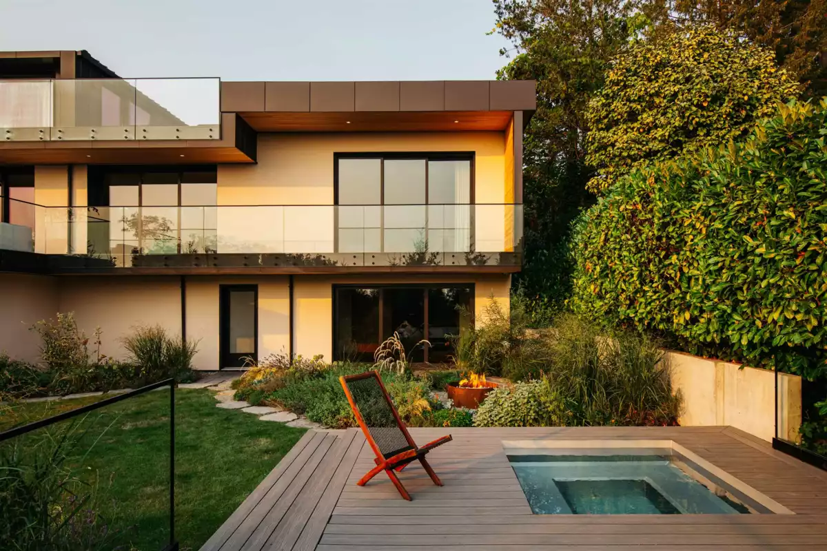 Outdoor Deck Photo of 1295 W Keith Road, North Vancouver, BC