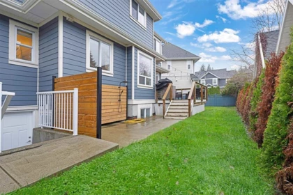 Office / Den Photo of 337 171a Street, Surrey, BC