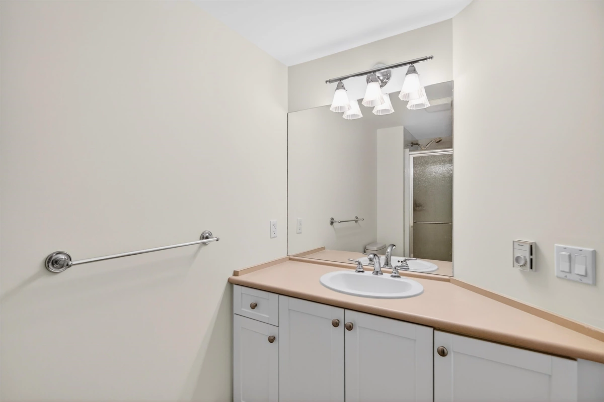 Loft / Bonus Room Photo of 320 8880 202 Street, Langley, BC