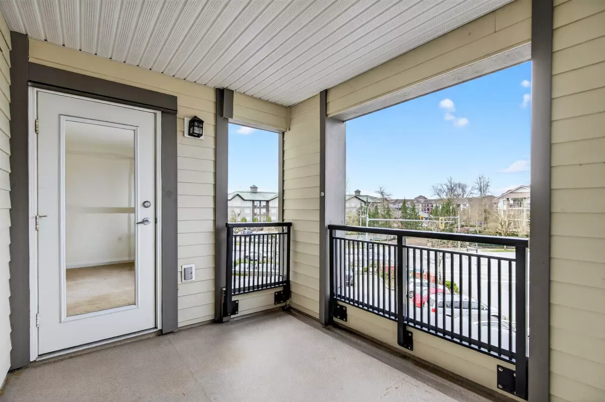 Mudroom Photo of 320 8880 202 Street, Langley, BC