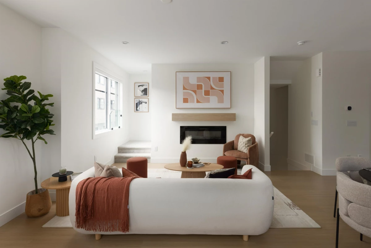 Kitchen Island Photo of 15 1641 King Crescent, Abbotsford, BC