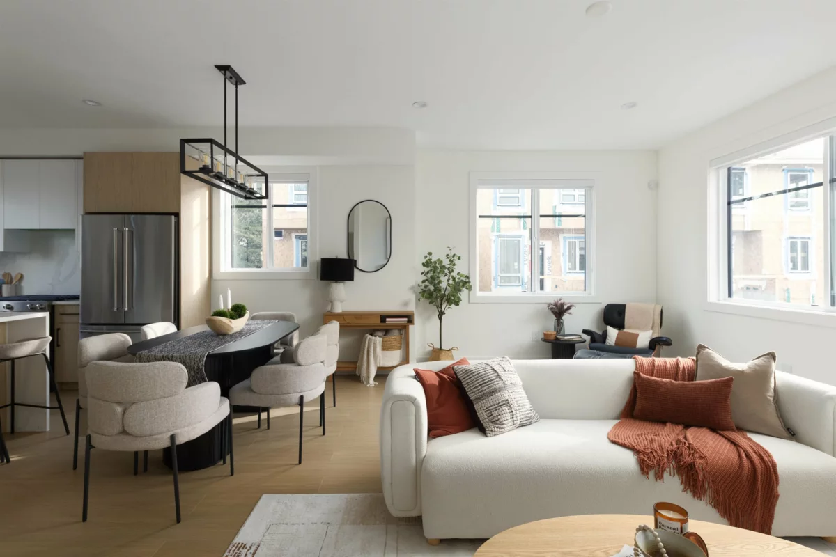 Kitchen Photo of 15 1641 King Crescent, Abbotsford, BC