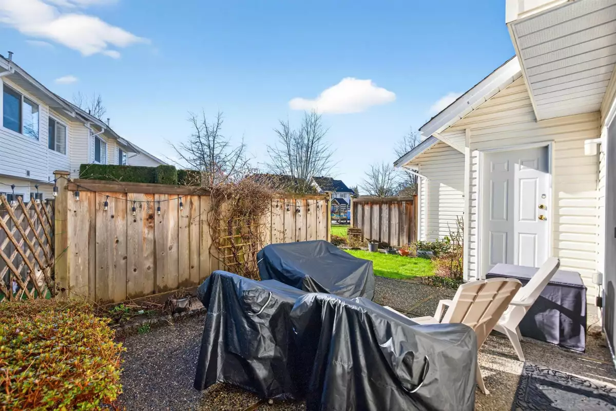 Hallway Photo of 67 11588 232 Street, Maple Ridge, BC