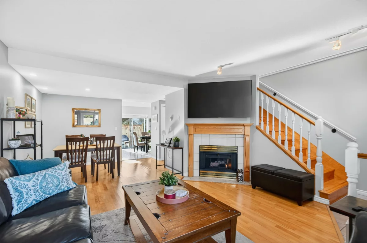 Living Room Photo of 67 11588 232 Street, Maple Ridge, BC