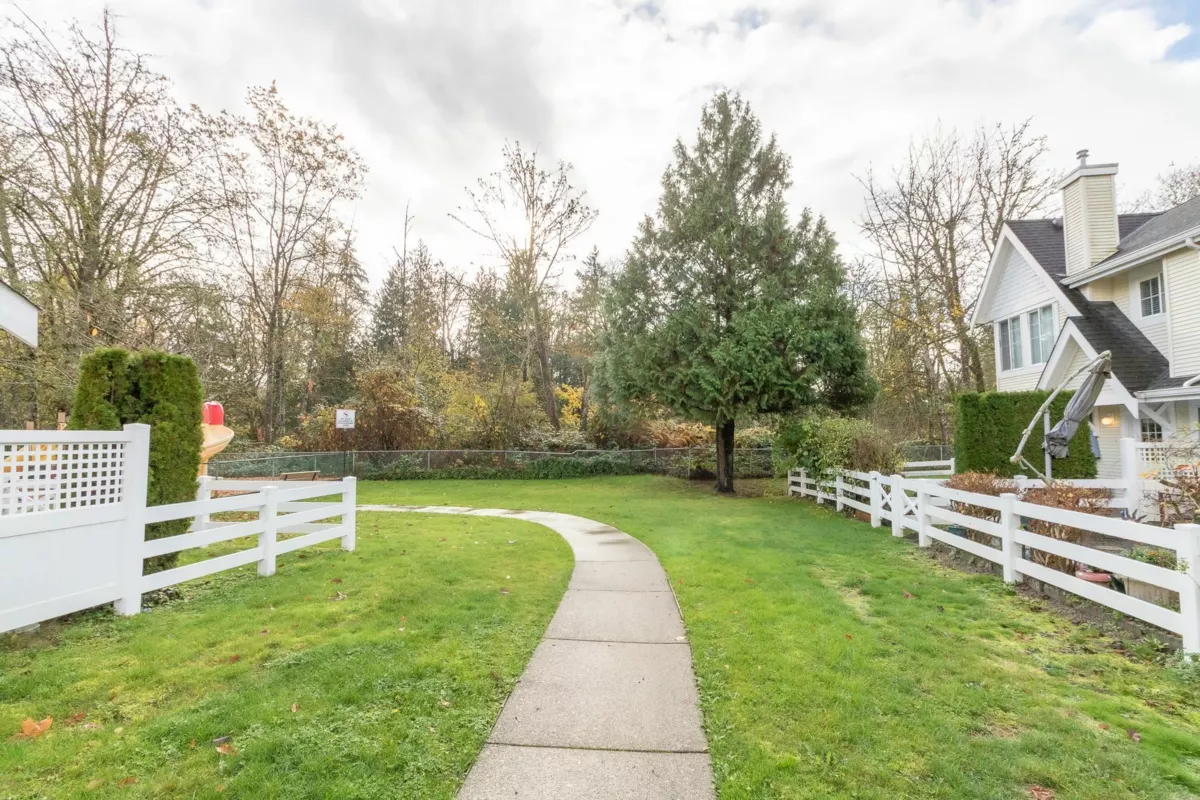Aerial View of 28 23560 119 Avenue, Maple Ridge, BC