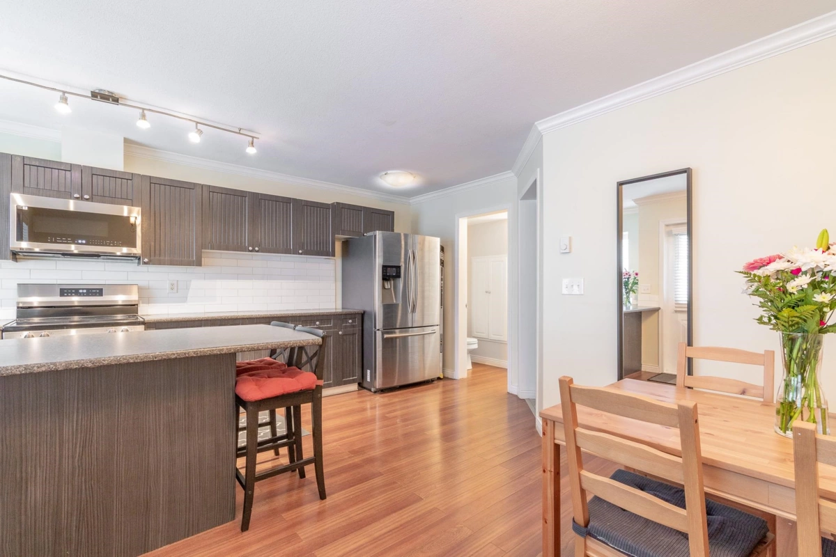 Dining Area Photo of 28 23560 119 Avenue, Maple Ridge, BC