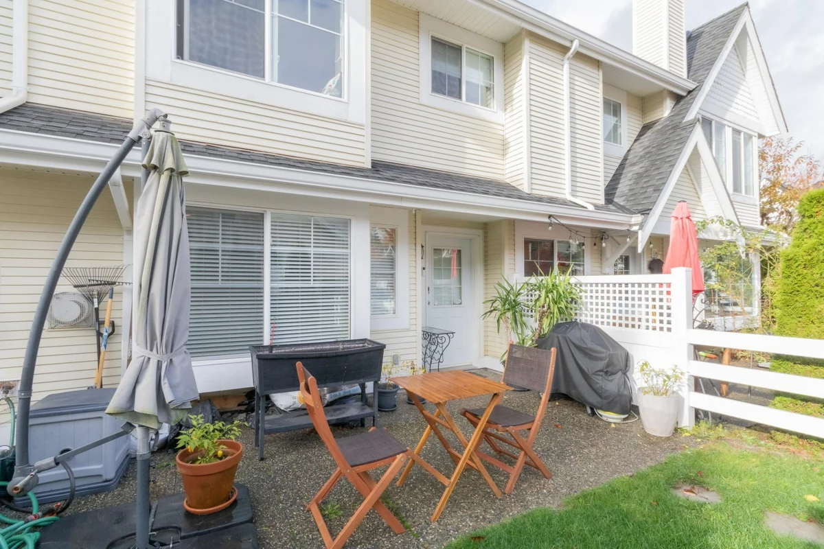 Hot Tub / Spa Photo of 28 23560 119 Avenue, Maple Ridge, BC