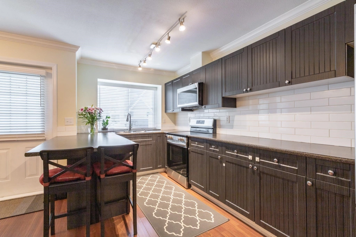 Primary Bathroom Photo of 28 23560 119 Avenue, Maple Ridge, BC