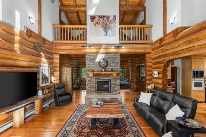 3025 Anmore Creek Way, Anmore, BC, Anmore — Single Family Residence for sale