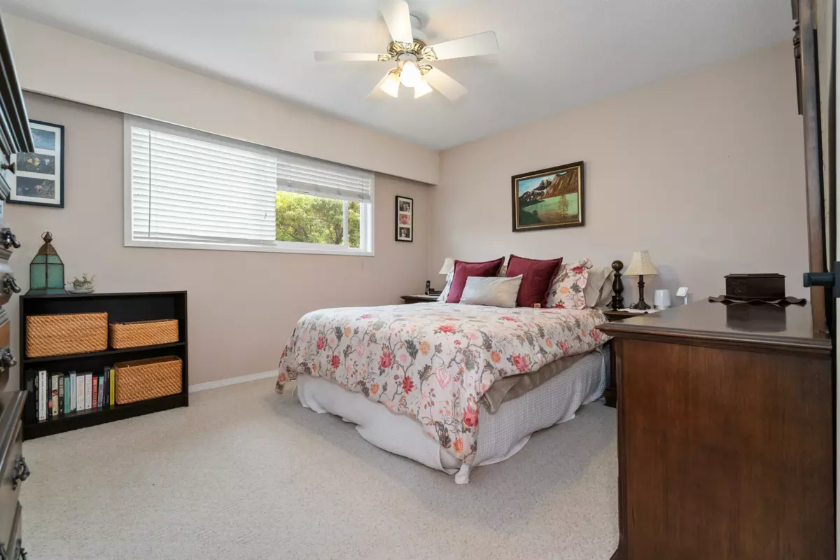 Basement Recreation Room Photo of 2339 Alder Street, Abbotsford, BC