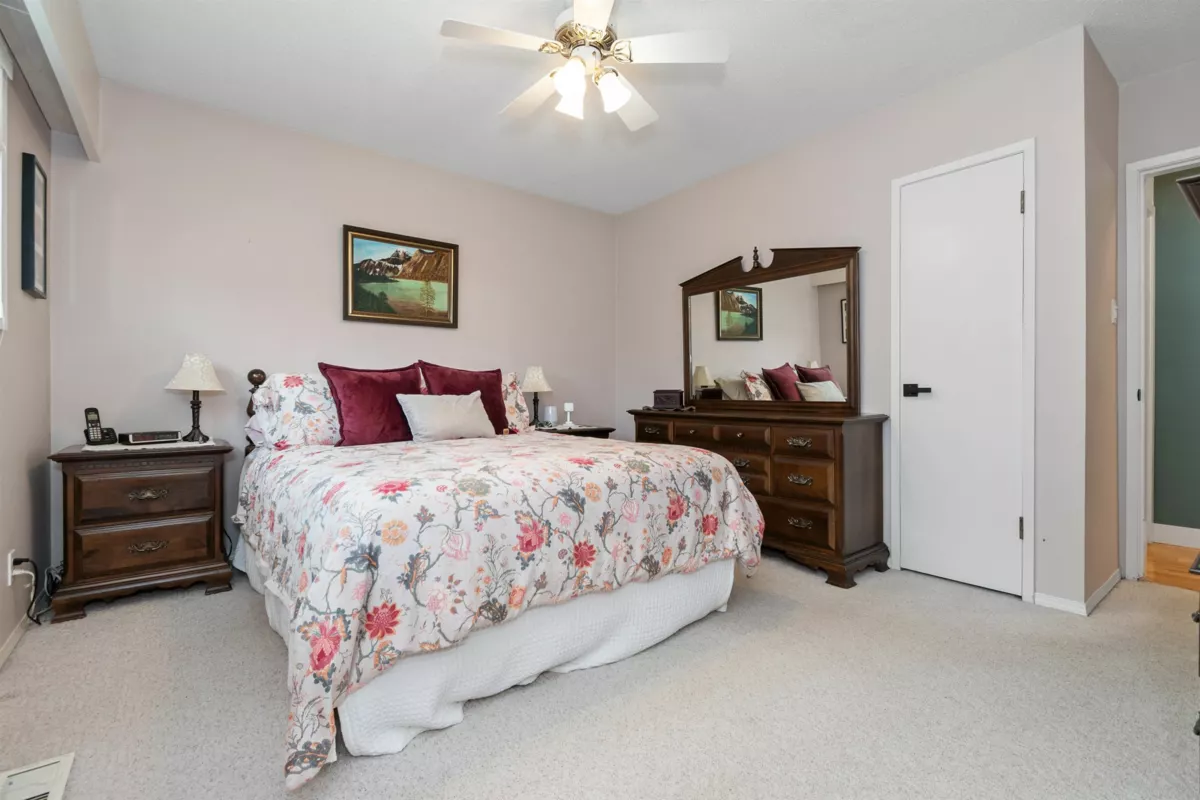 Office / Den Photo of 2339 Alder Street, Abbotsford, BC