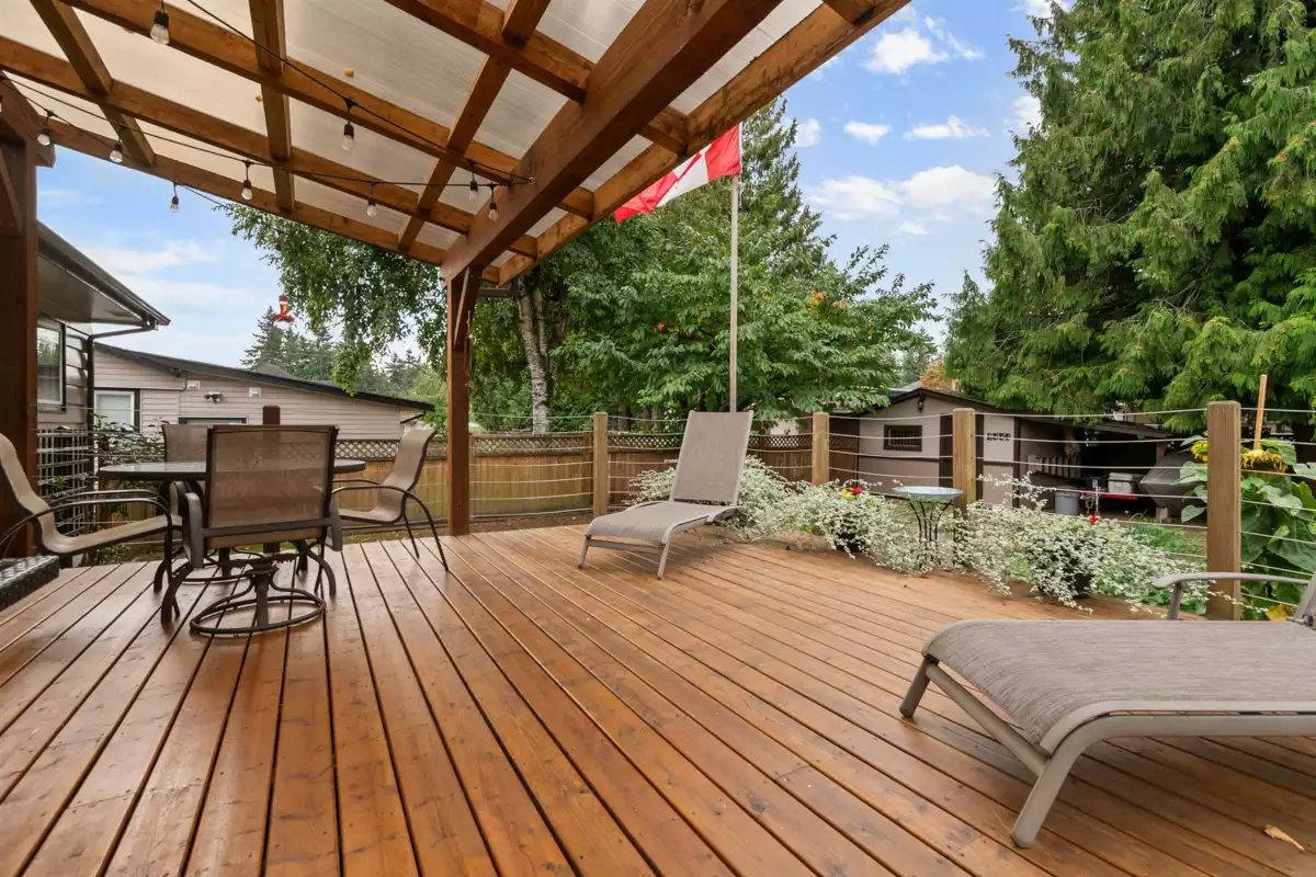 Outdoor Kitchen Photo of 2339 Alder Street, Abbotsford, BC