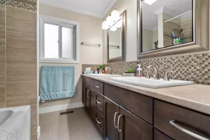 Powder Room Photo of 2339 Alder Street, Abbotsford, BC