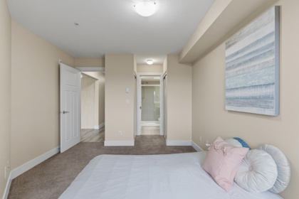 Office / Den Photo of 213 2565 Campbell Avenue, Abbotsford, BC
