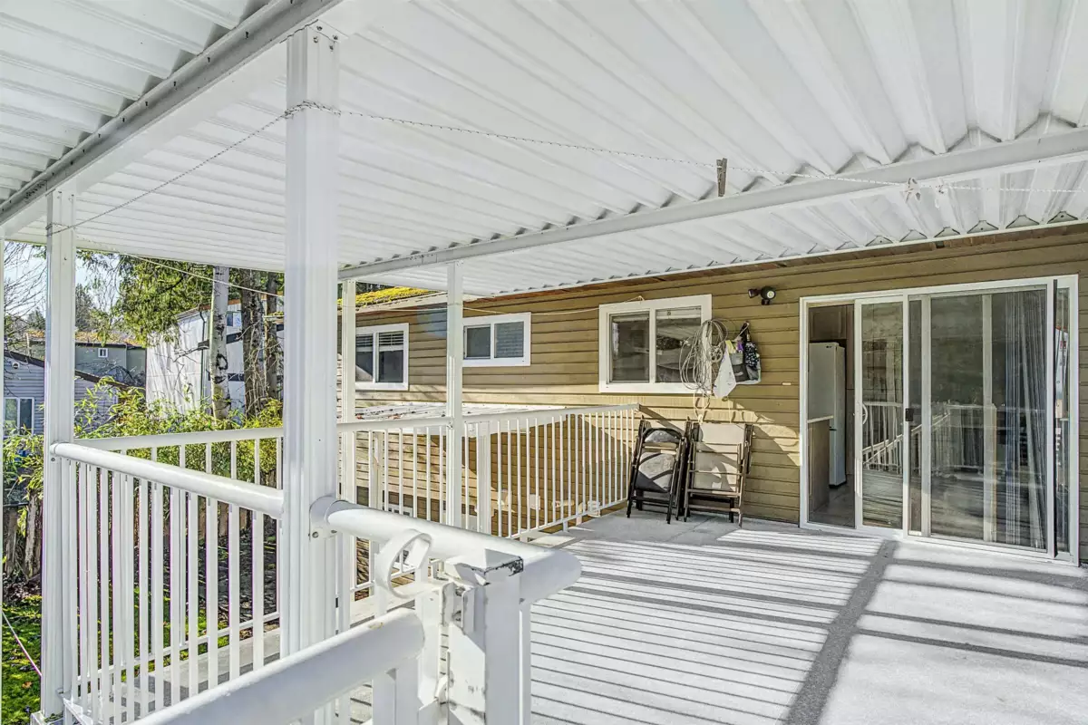 Basement Recreation Room Photo of 8076 139a Street, Surrey, BC