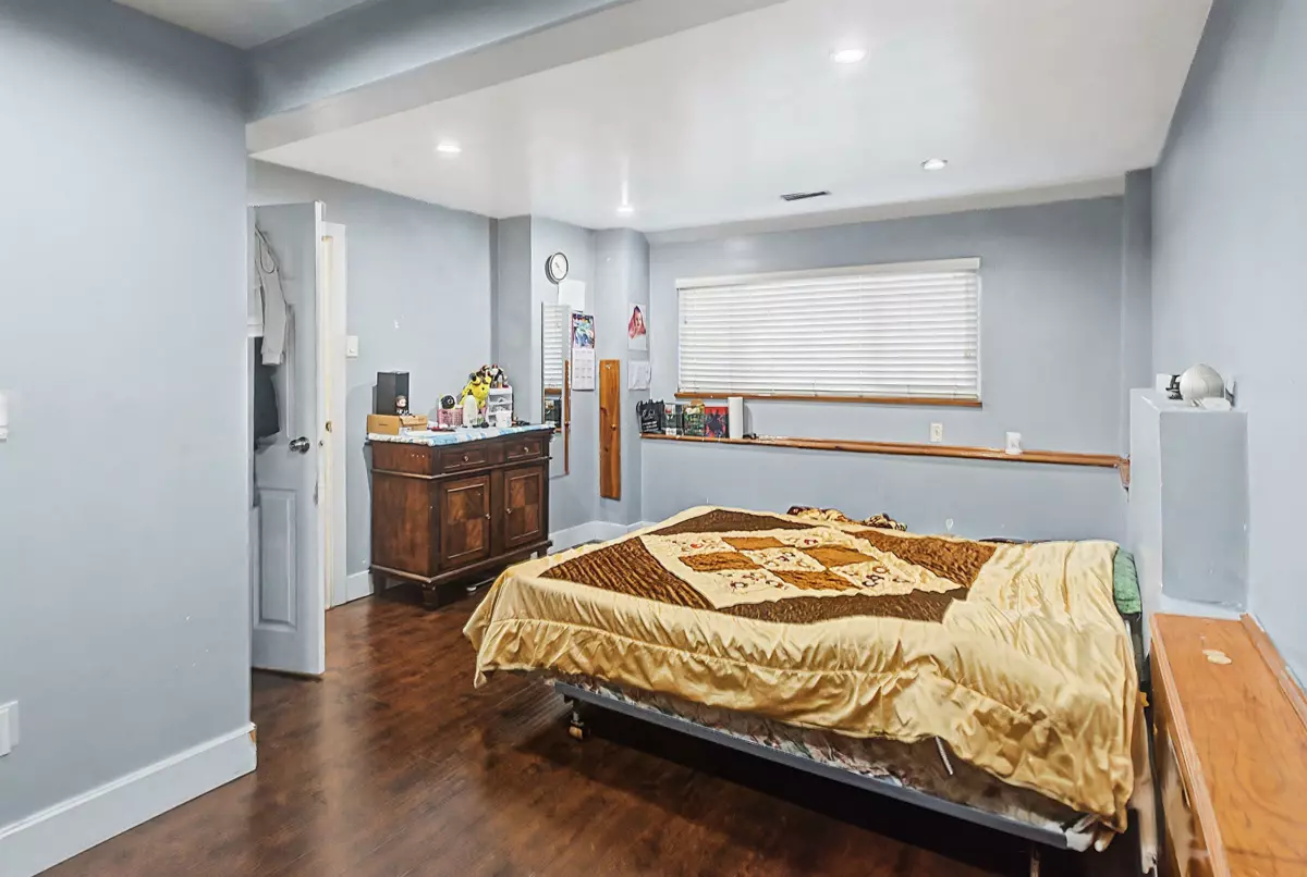 Garage Interior Photo of 8076 139a Street, Surrey, BC