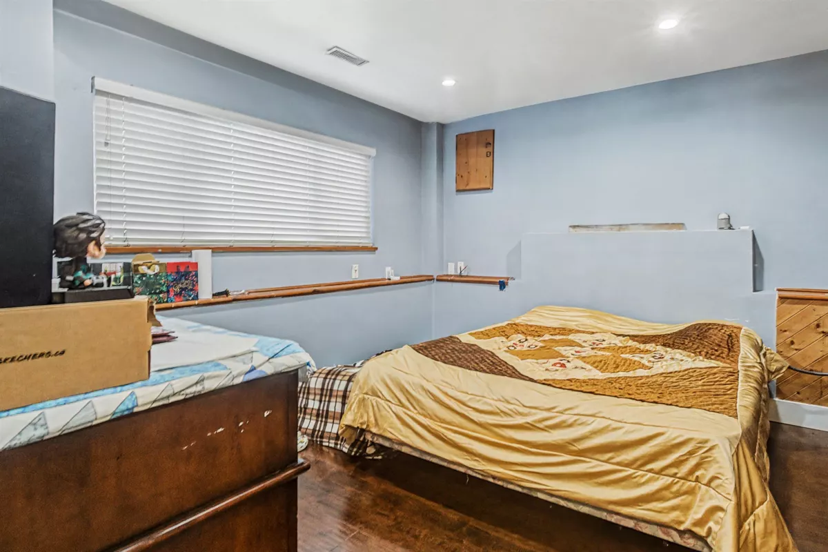 Staircase Photo of 8076 139a Street, Surrey, BC