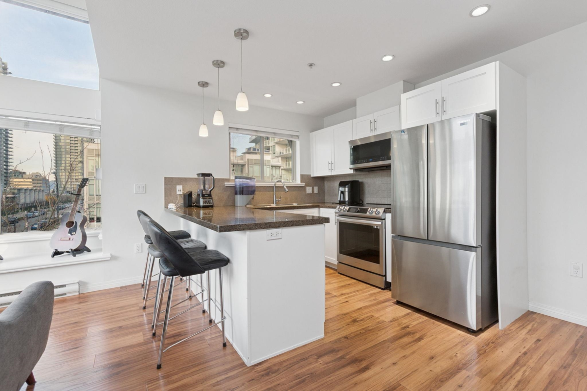 Kitchen Photo of 301 5000 Imperial Street, Burnaby, BC